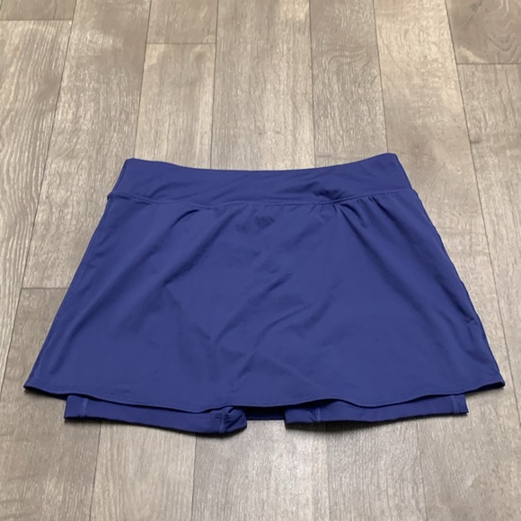 Womens‎ Nike Victory Court Slim Fit Yoga Performance Athleisure Bike Skort - Picture 3 of 10